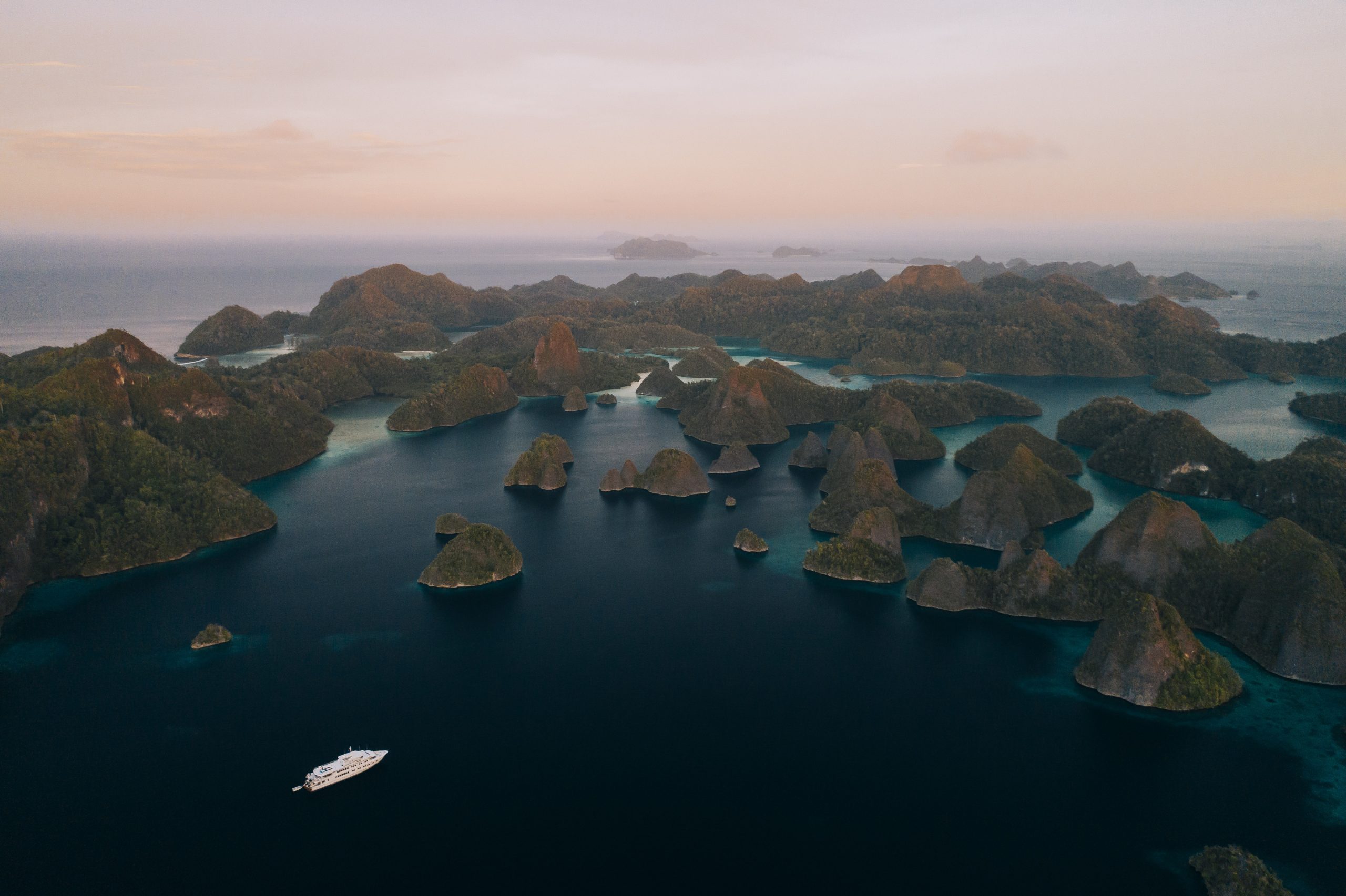 Agent Image Gallery 89 TrueNorth INDONESIA