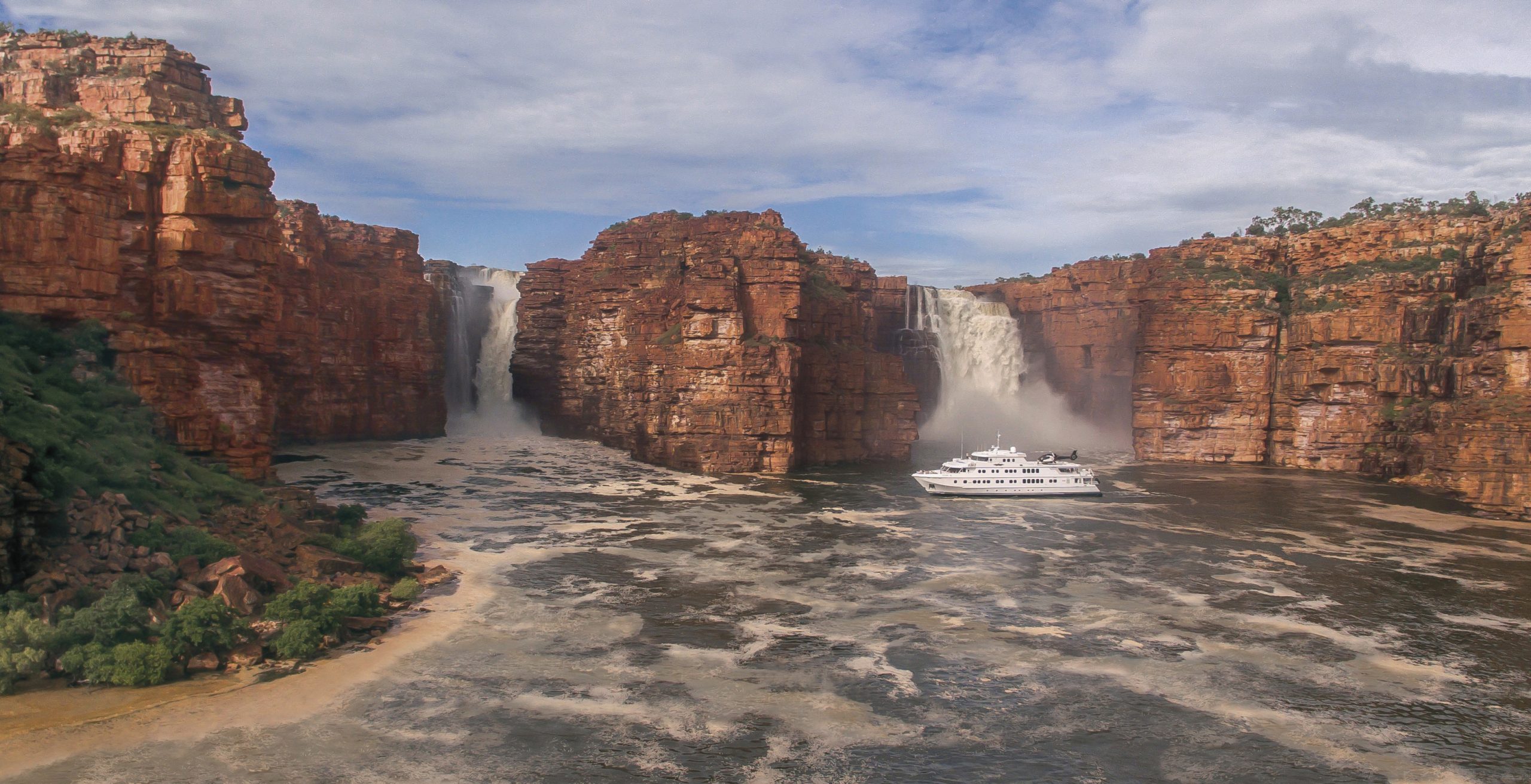 Agent Image Gallery 17 True North Luxury Cruises at Kimberley Waterfalls