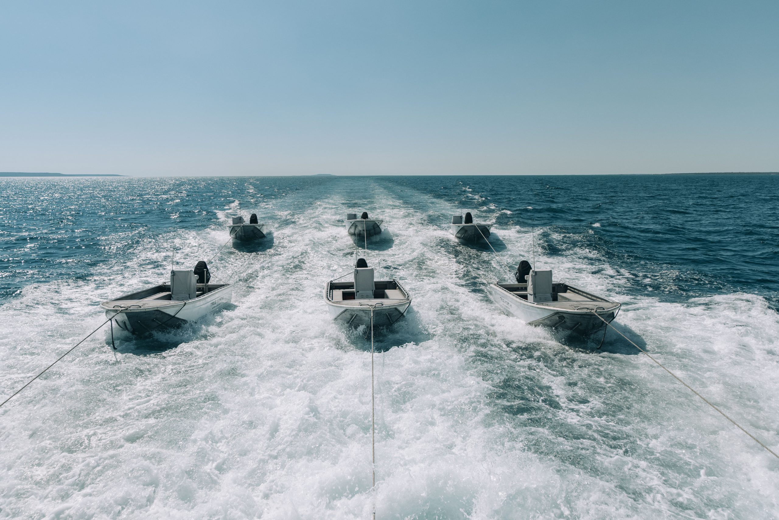 Agent Image Gallery 234 True North Speed Boat